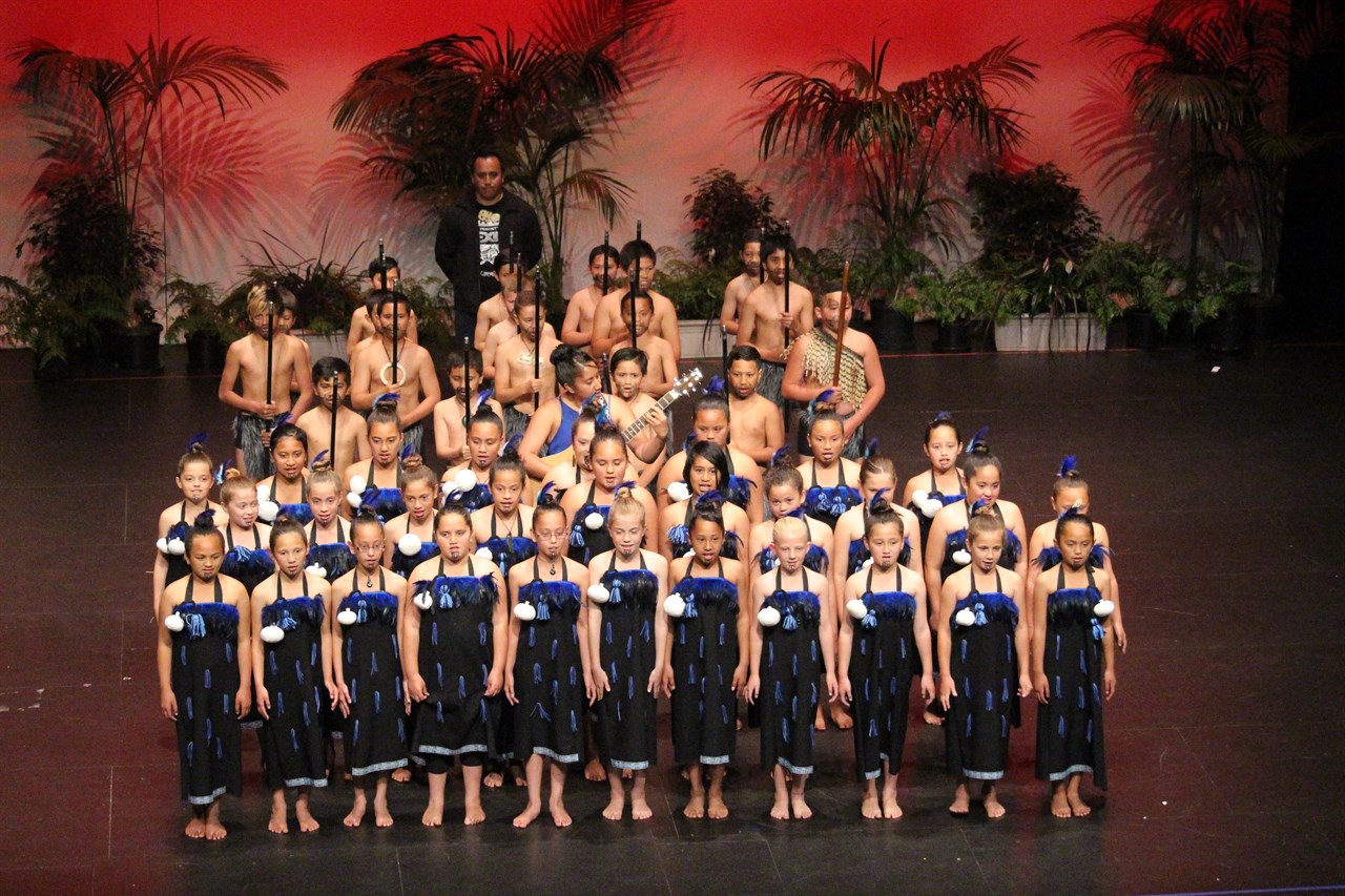 6_kapahaka